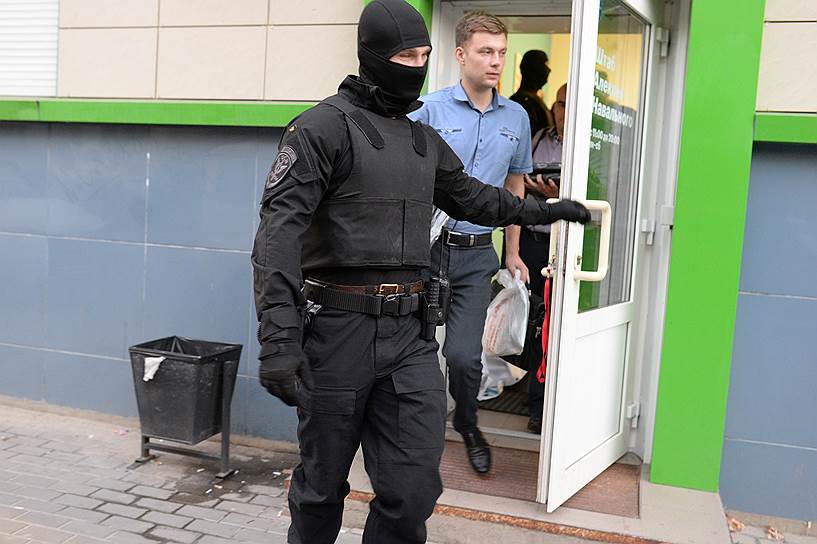 В воронежском штабе Навального полиция не нашла наркотики