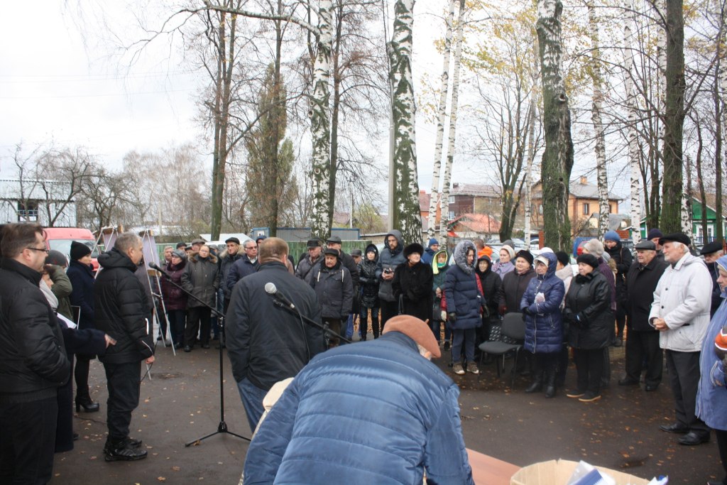 На слушаниях по ПЗЗ жители Верейского поселения выступили против строительства железной дороги