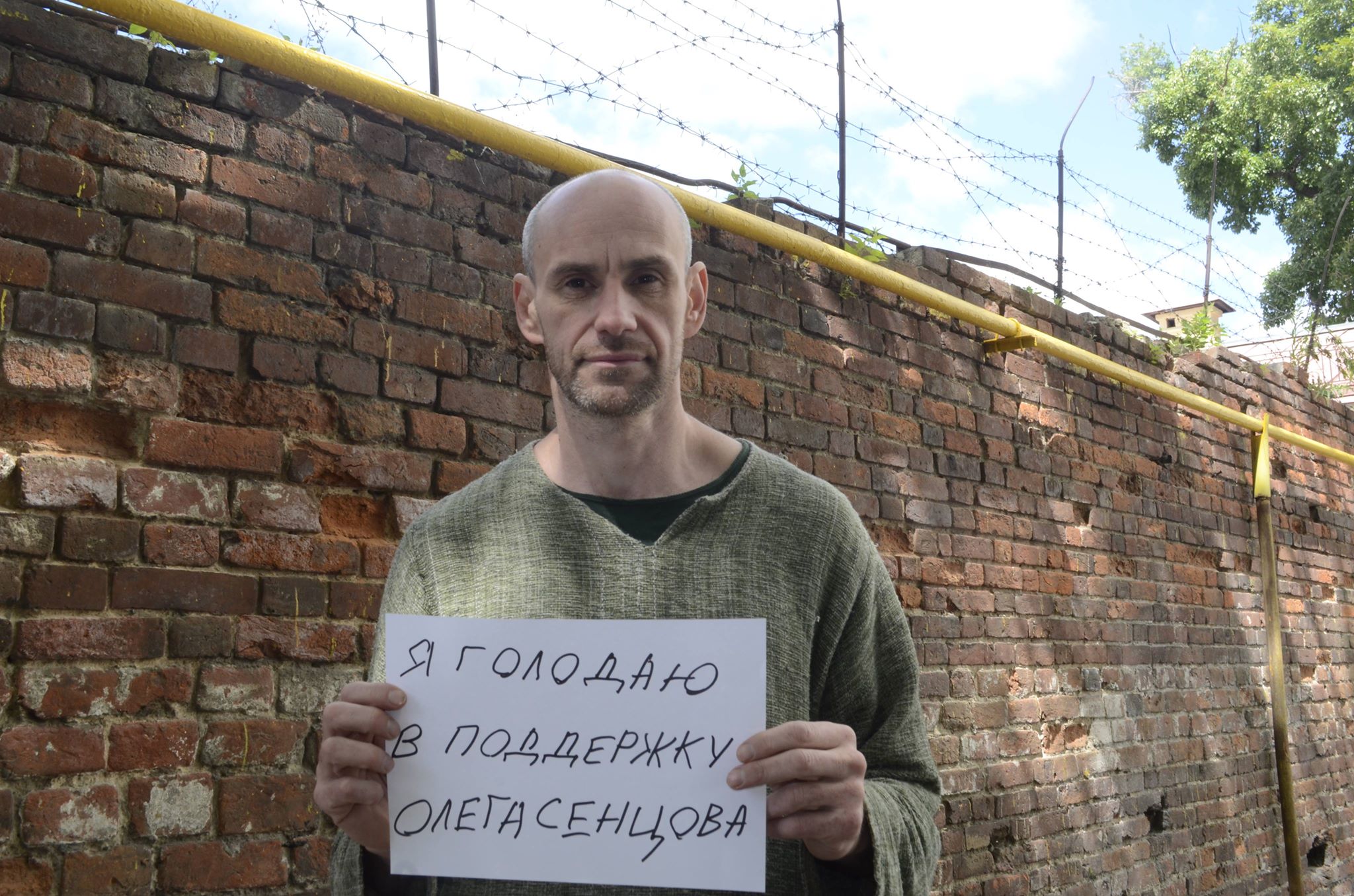 Александр Буртин: "Голодовка - способ поломать игру, которую ведет государство"