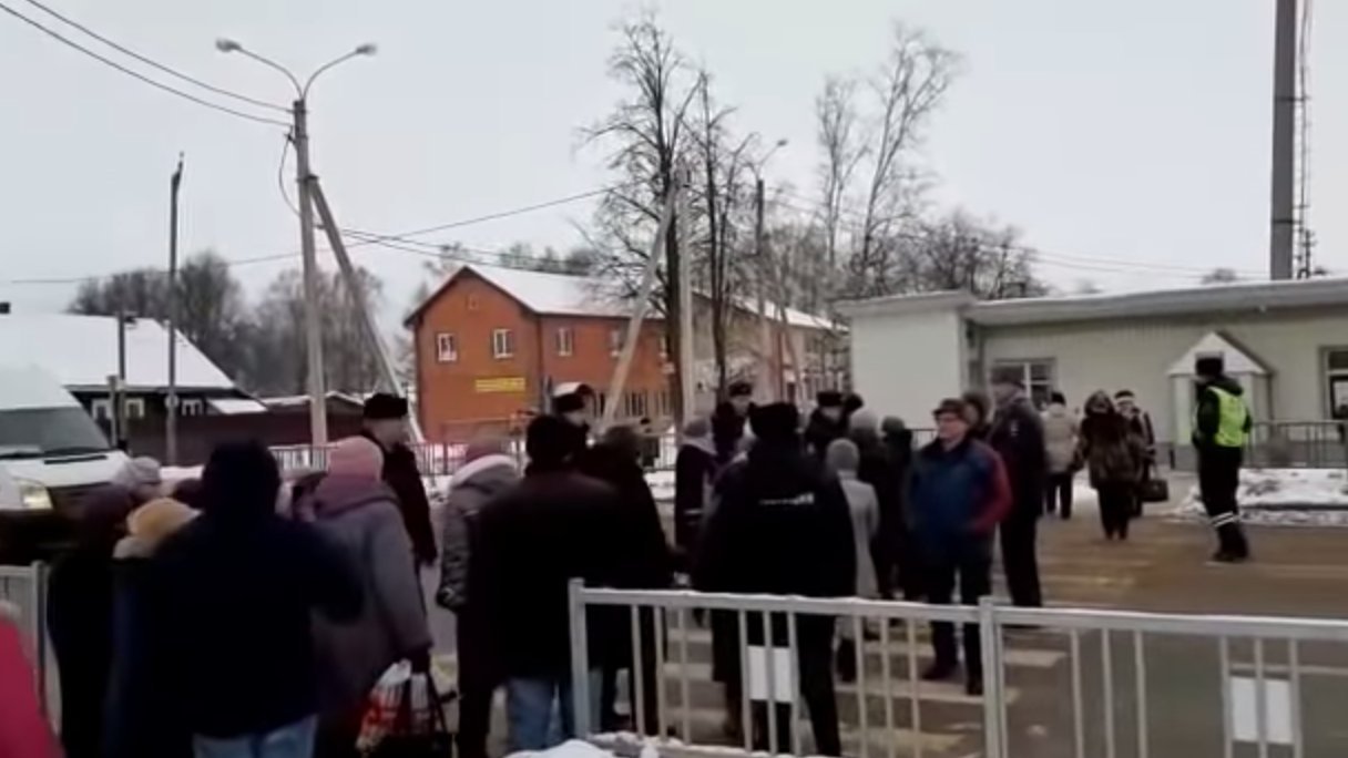 "Нам предлагают просто умирать". Оптимизация медицины на Новгородчине