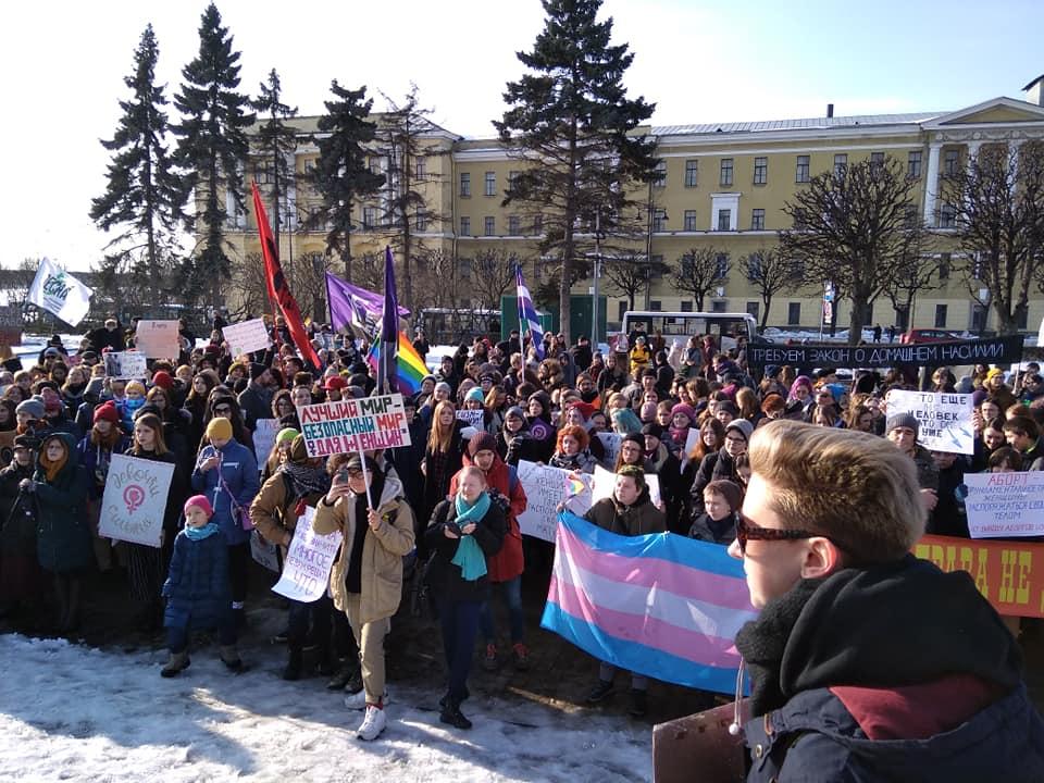 8 марта: "Ваши цветы прорастут на могиле патриархата"