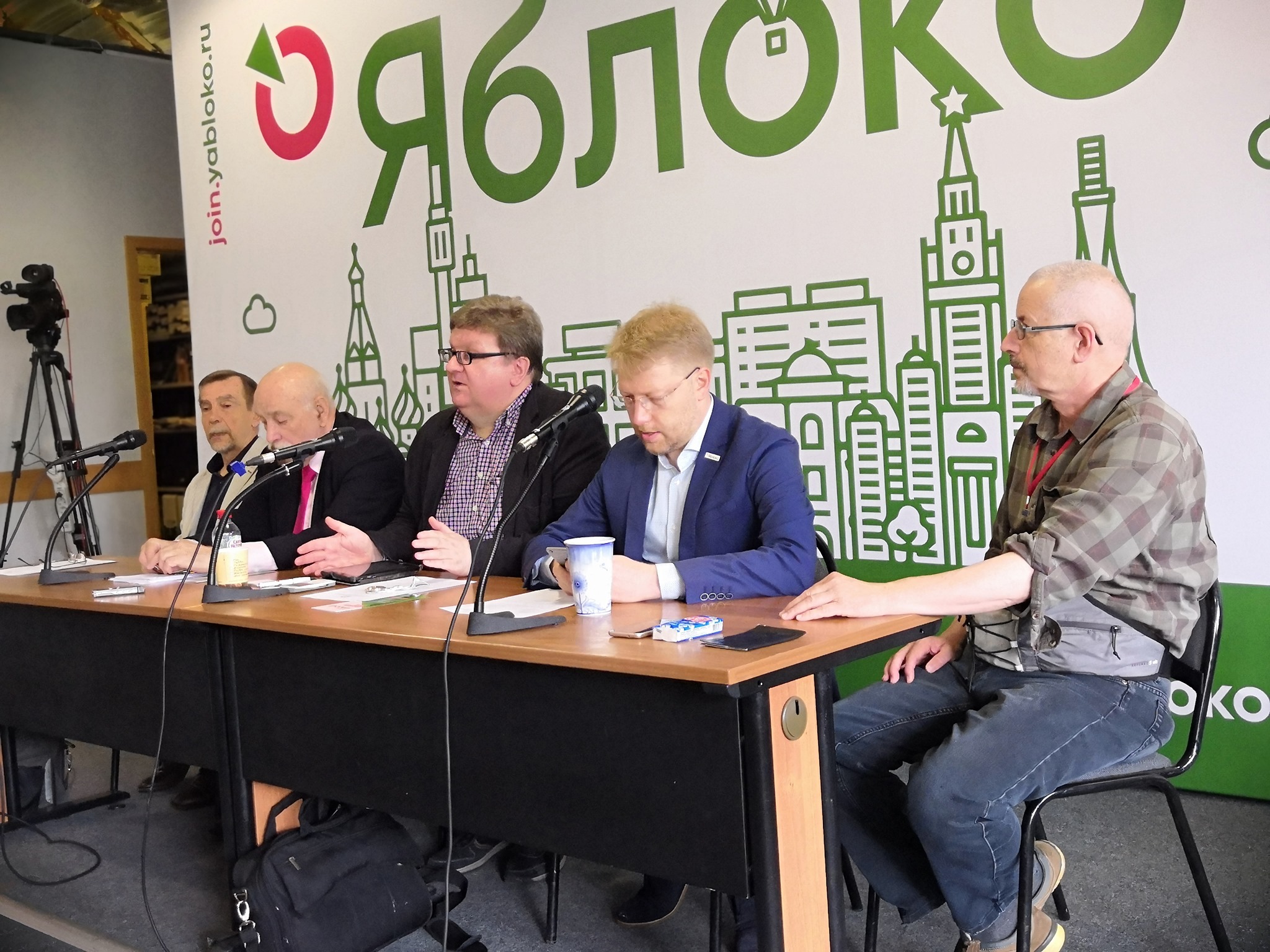 Евгений Куракин добивается участия в выборах несмотря на арест