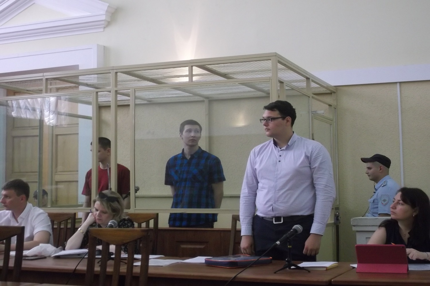 «Ростовских мальчишек» почти инкогнито отправили по этапу