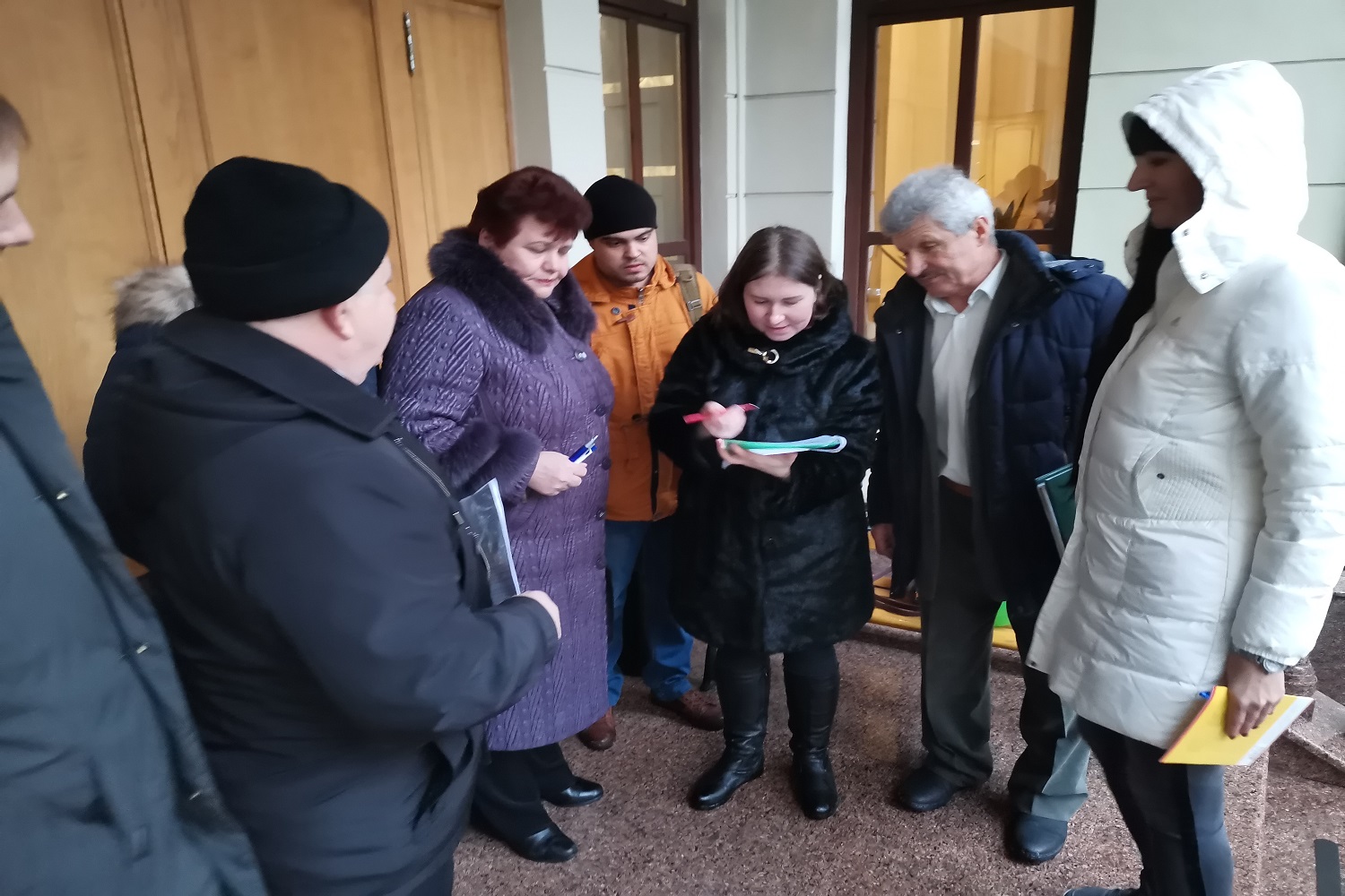 Ушли всем составом: встреча ростовских противников мусорного полигона с чиновниками