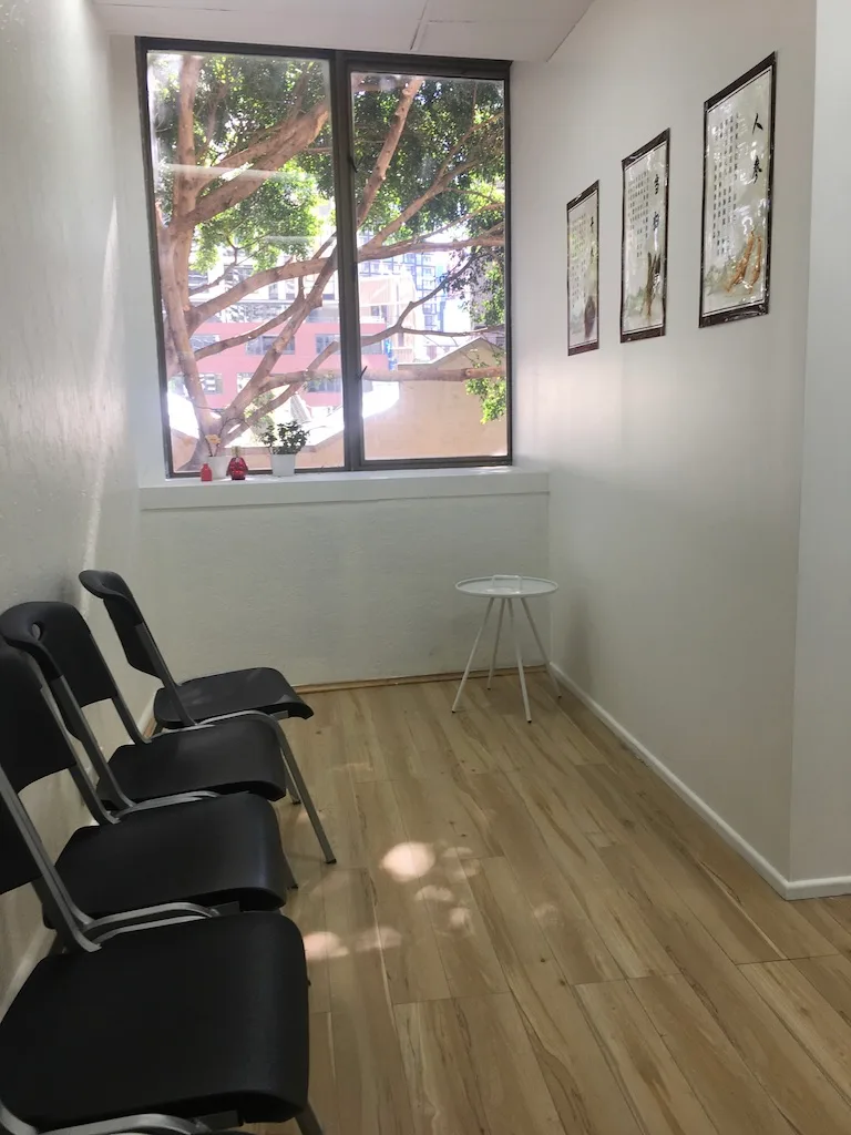 Lesley Kuok Sydney CBD Acupuncture and Chinese Medicine 郭禮思中醫師 中医诊所 - Photo 5