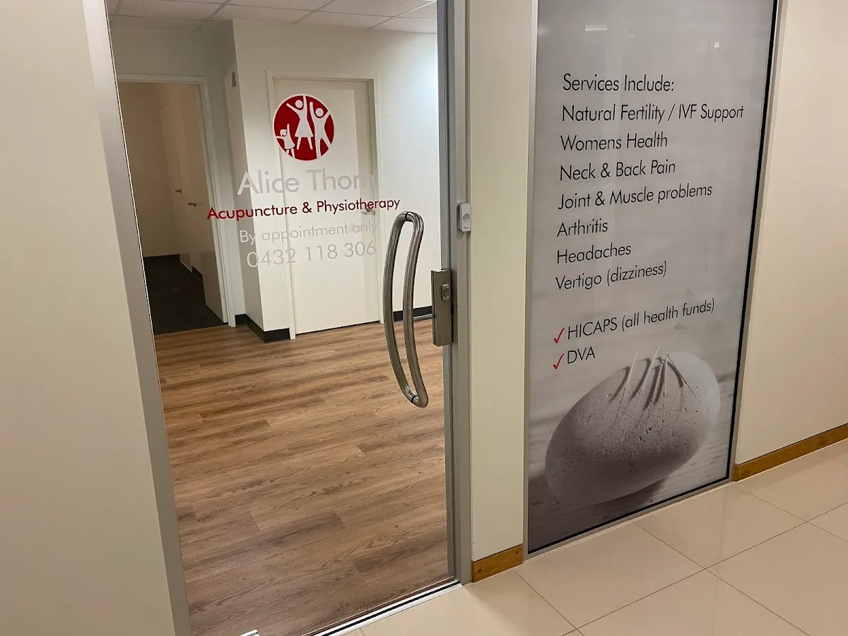 Alice Thorn Acupuncture & Physiotherapy - Photo 3