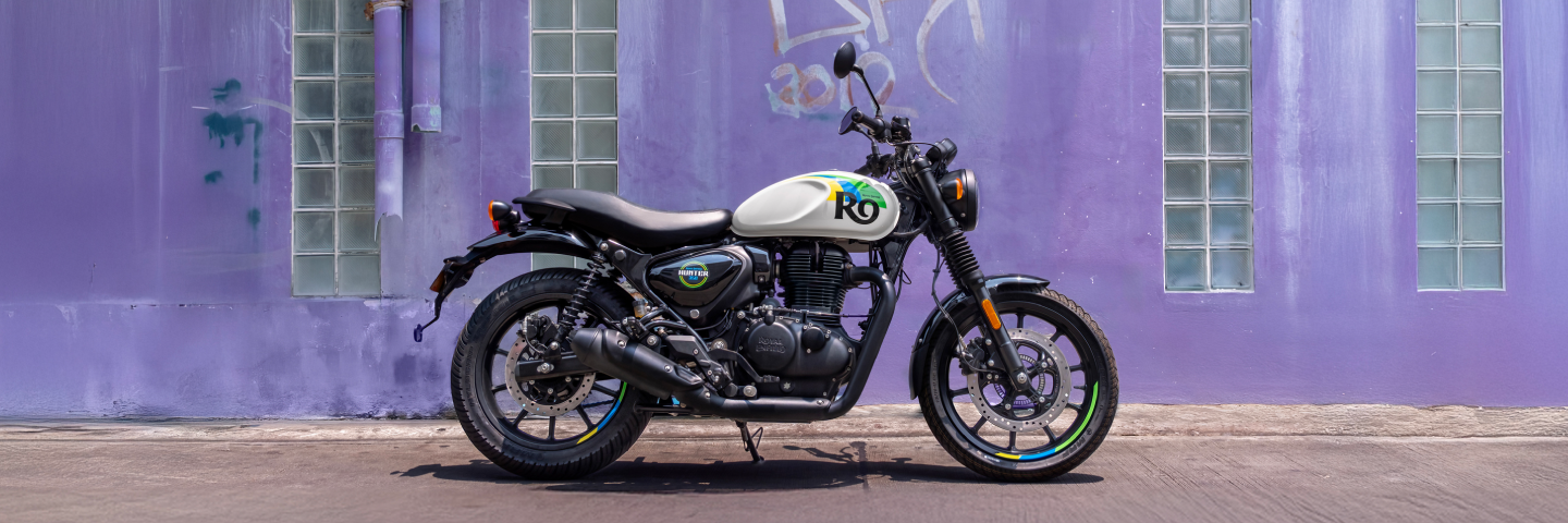 Navigate Ahmedabad's shopping lanes on a Hunter 350 from Sarabhai Motors-Sales Royal Enfield store