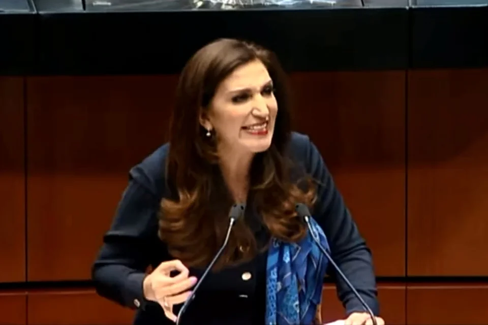 López Rabadán exige transparencia sobre la anulación de visas a funcionarios.