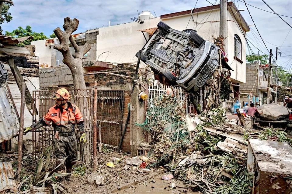 Inundaciones: 66 fallecidos y 75 ausentes.