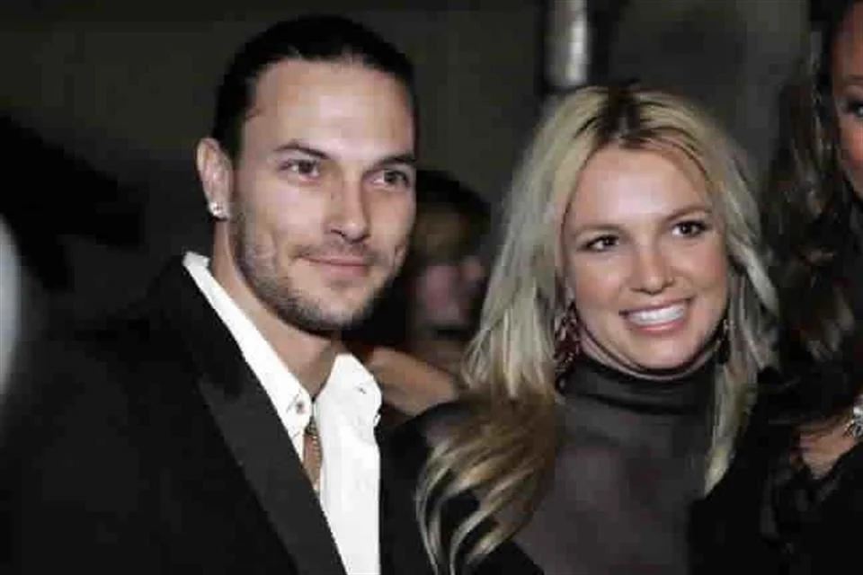 Padre de los hijos de Spears, armado con cuchillo, vigilaba a los menores.