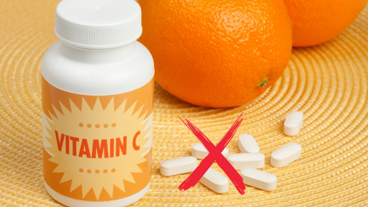 Experto en inmunología comparte estrategia probada contra el resfriado sin recurrir a la vitamina C.