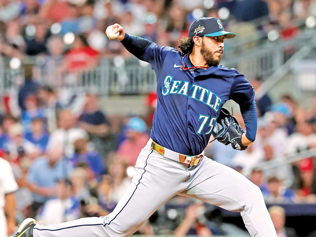 Seattle obtiene  millones al ejercer su opción.