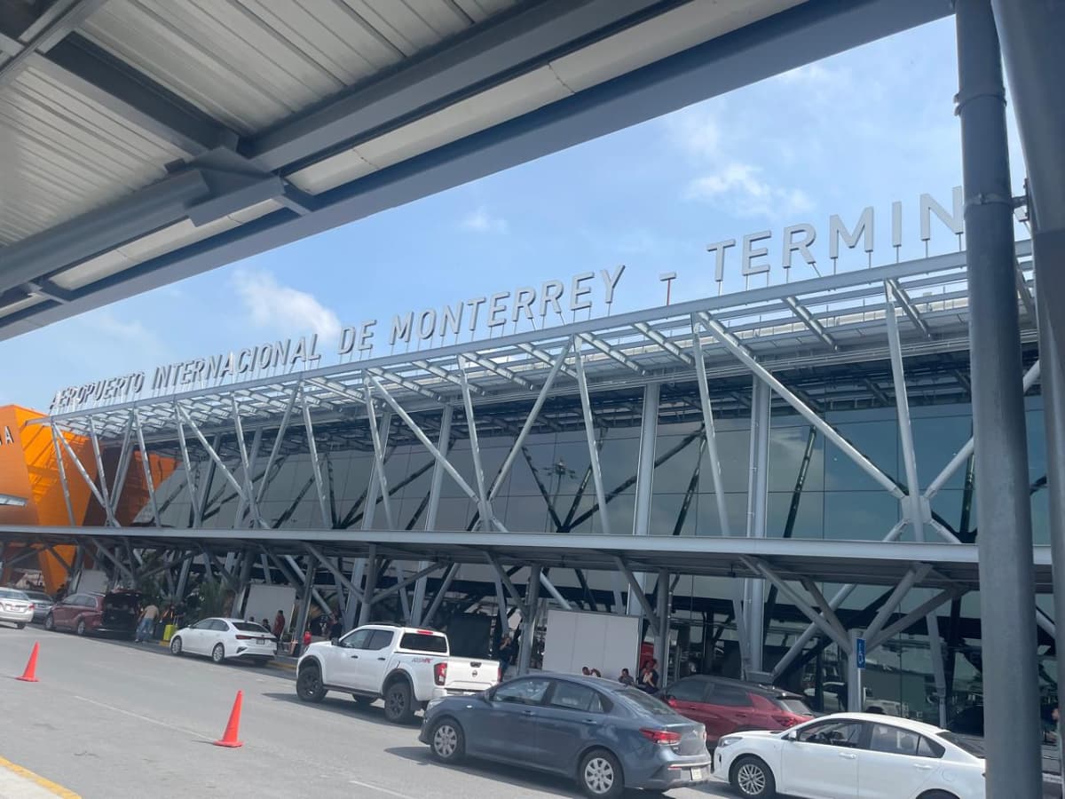 Alerta de individuo armado causa interrupción aérea y cierre en aeropuerto de Monterrey