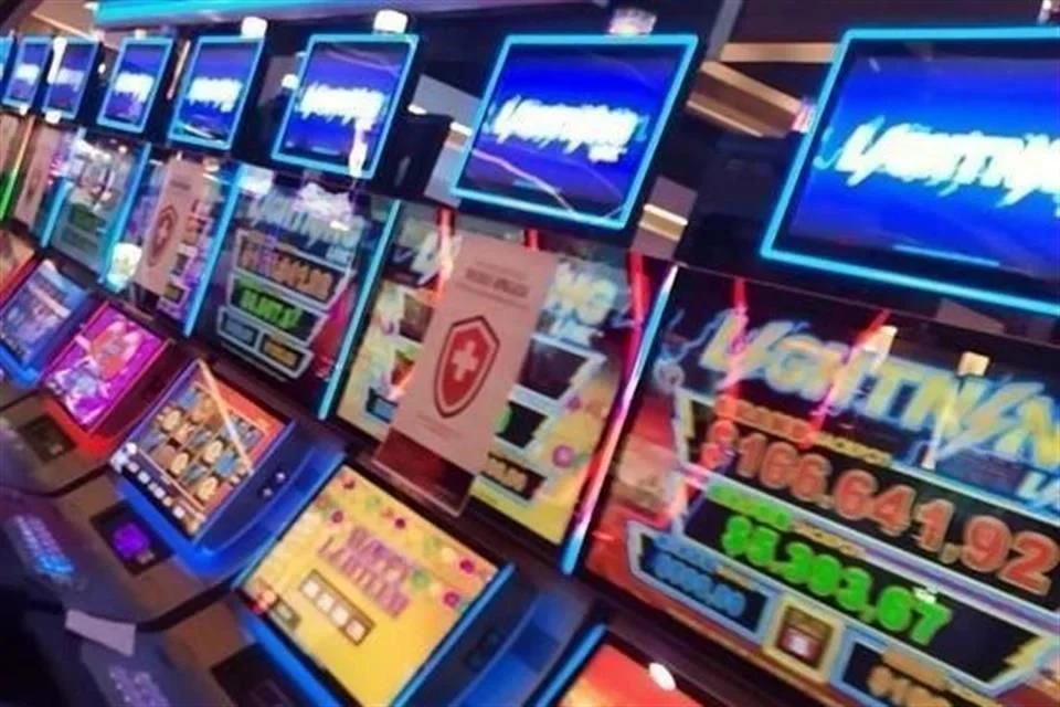 Finanzas detecta operación ilícita en 13 casinos.