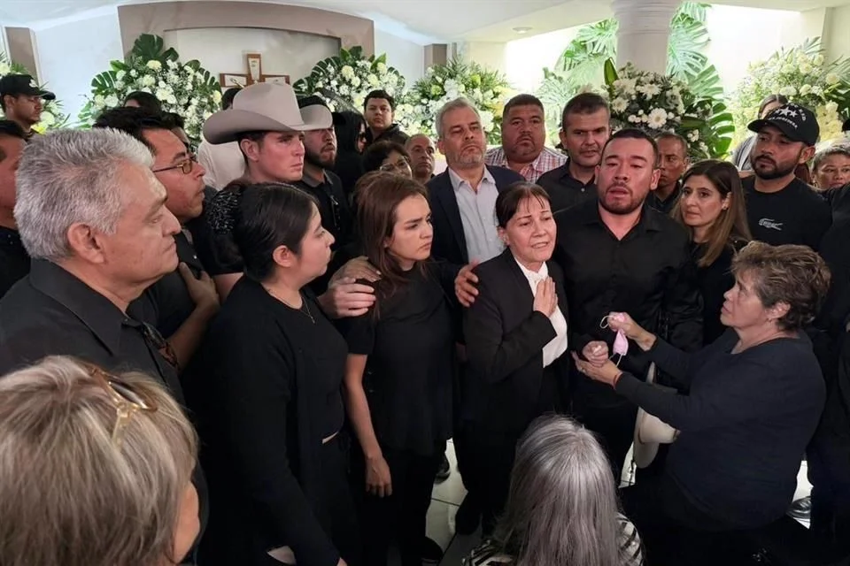 Manzo cesado bajo el repudio a Bedolla