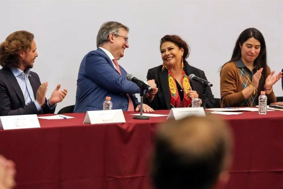 Piden a Ebrard armonizar reglas contra lavado de dinero con América del Norte.