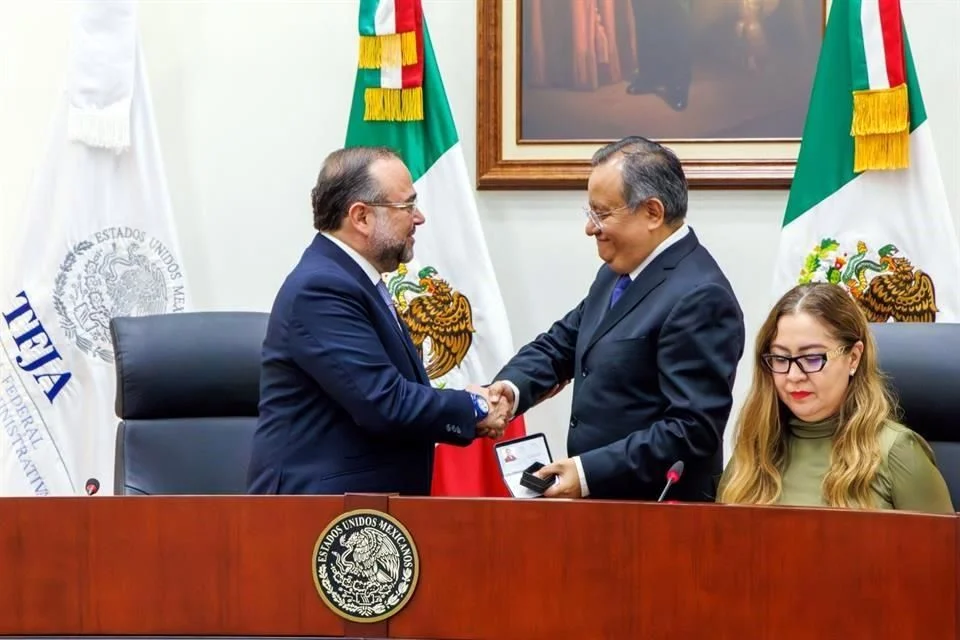 Reapertura histórica del tribunal administrativo.