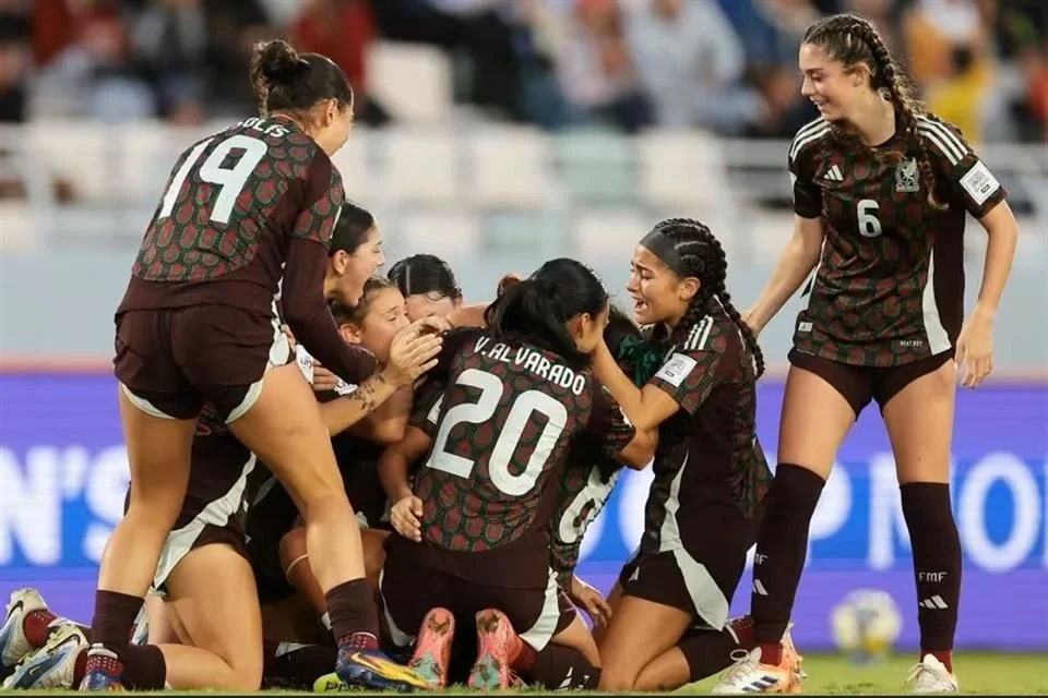 México Sub 17 Femenil gana medalla de bronce contra Brasil.