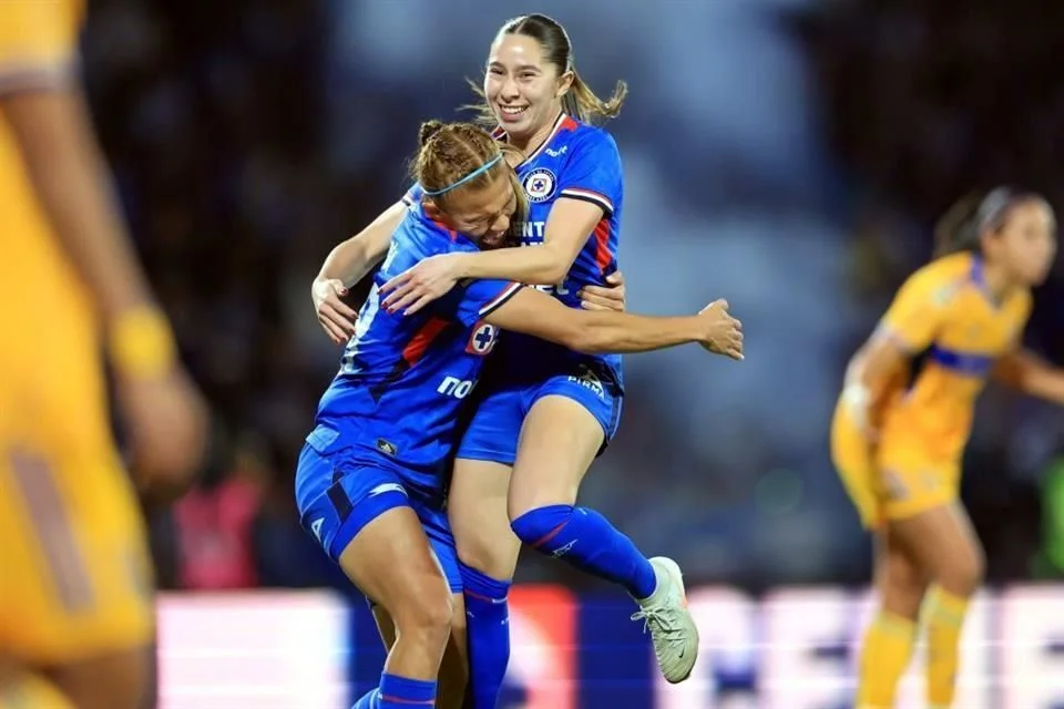 Cruz Azul empata con Tigres en el Universitario.