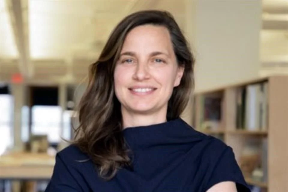 Kate Orff en el Pabellón Mies van der Rohe