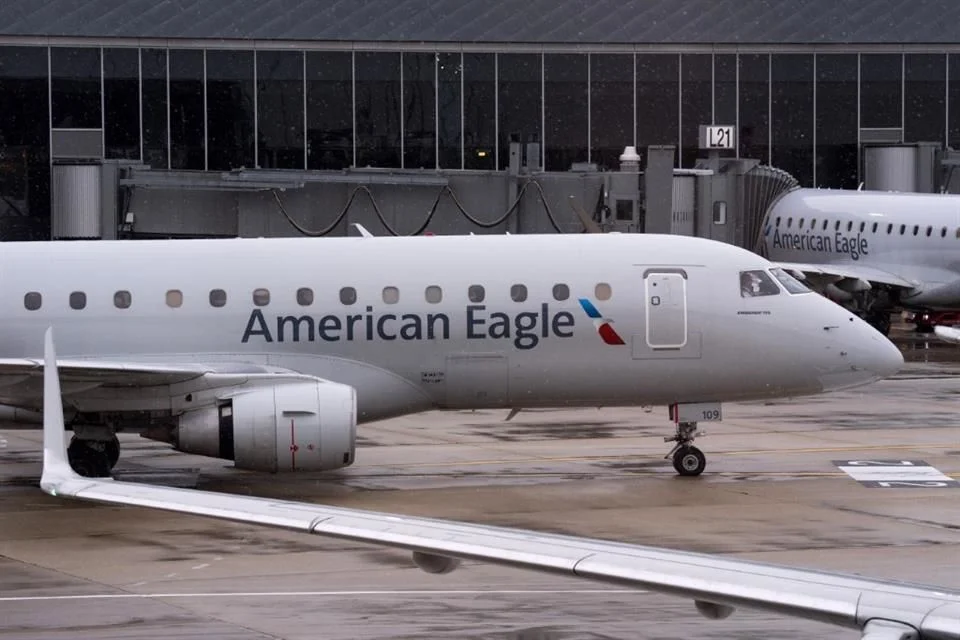 Navegación aérea: advertencia sobre riesgos en el espacio aéreo de Venezuela.