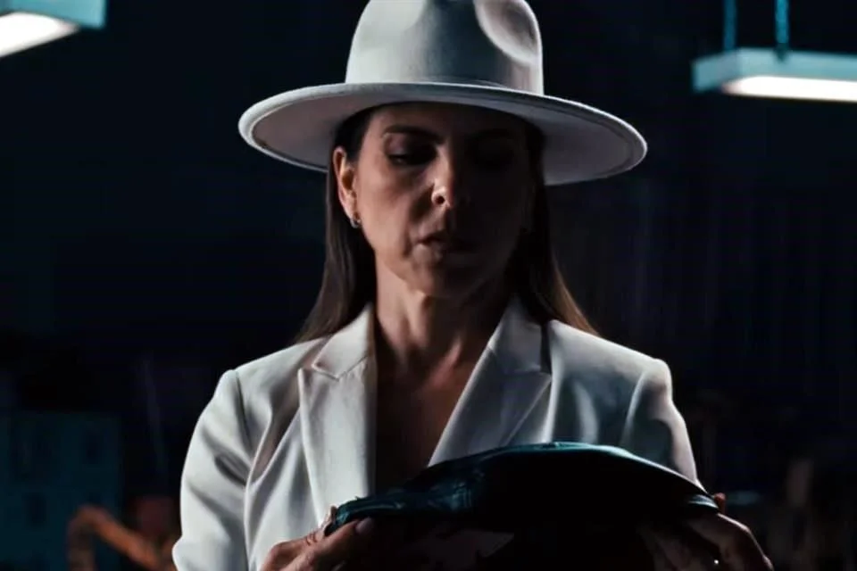 Kate del Castillo se une al mundo de los corridos tumbados con Peso Pluma