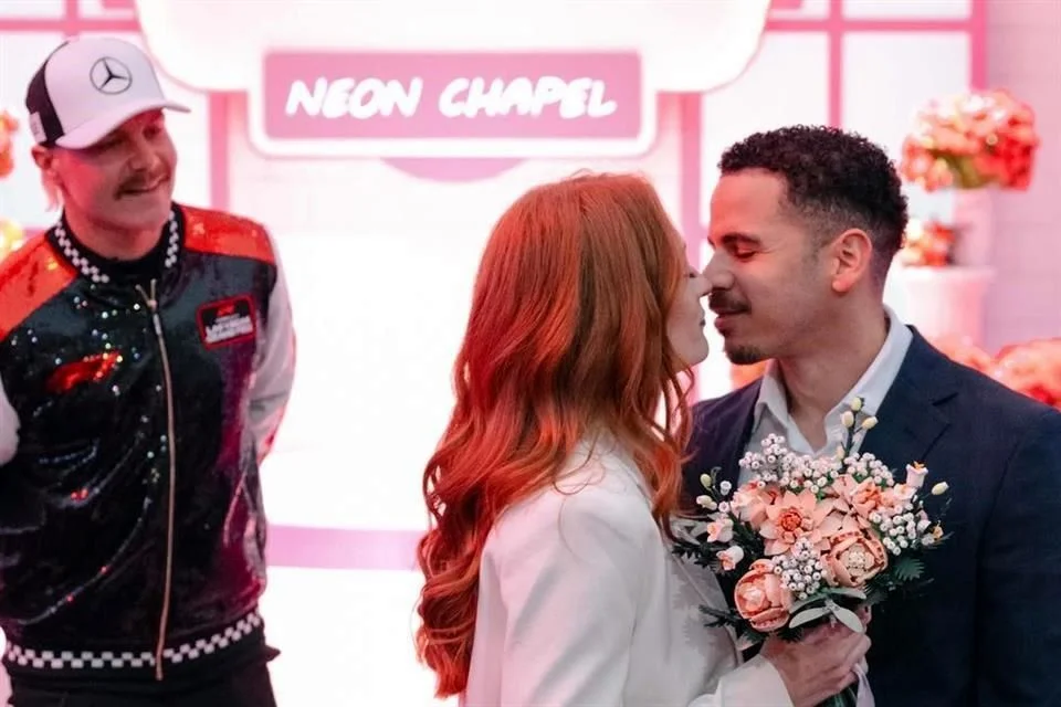 Bottas lidera en Las Vegas