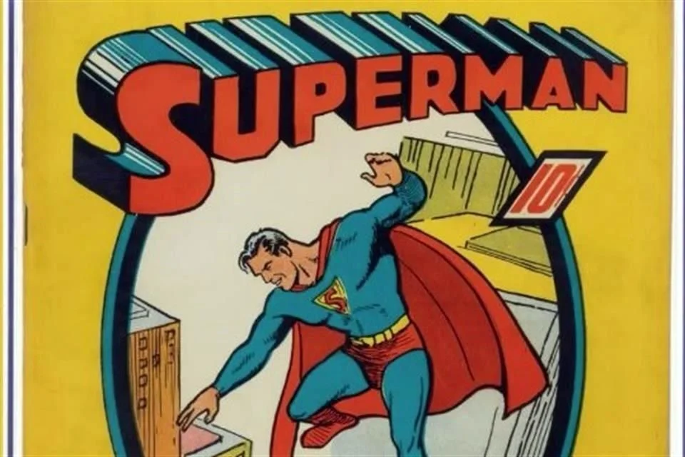 * El cómic “Superman No. 1” alcanza un precio sin precedentes de 9.12 millones de dólares en subasta.
* Por 9.12 millones de dólares, se vende un cómic de “Superman No. 1” rompiendo todos los récords.
* Histórica subasta: “Superman No. 1” logra una cifra récord de 9.12 millones de dólares.
* Un raro número de “Superman No. 1” alcanza la cifra récord de 9.12 millones de dólares en una subasta.