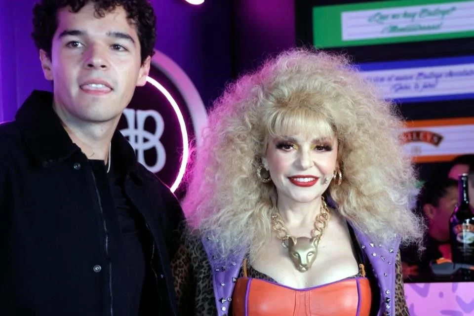 Itatí Cantoral debuta en Televisa con la obra ‘Mentiras’.