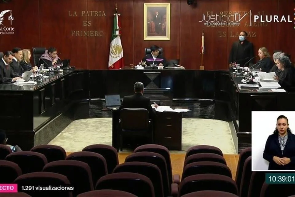 Aprueban jueces la inclusión de fotos en boletas de votación.