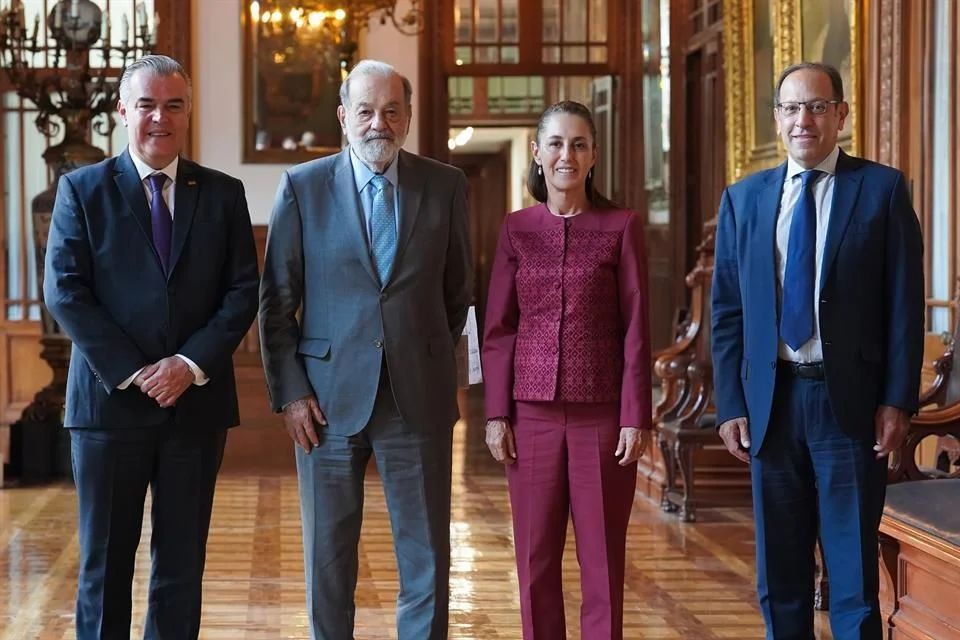 Perspectivas económicas: Diálogo entre CSP, Carlos Slim y el CCE.