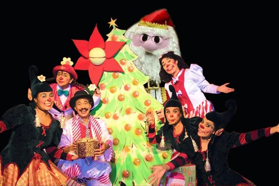 México se viste de fiesta con el espíritu de “Feliz Navitrouppe”.