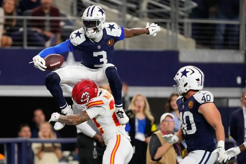 Cowboys humillan a Chiefs en su estadio.