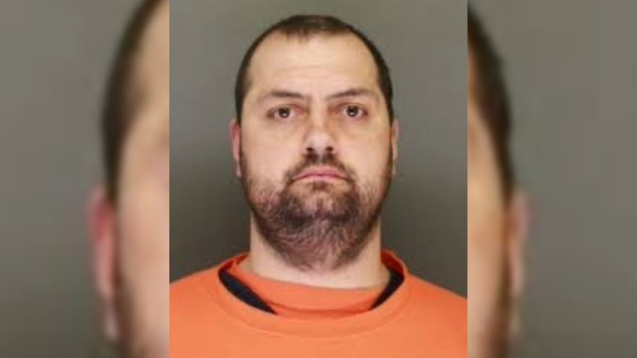 Asesinato de un compañero de trabajo motivado por rencor