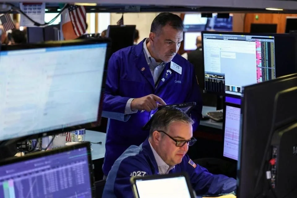 El índice Dow Jones cierra la sesión bursátil con una subida del 1%.