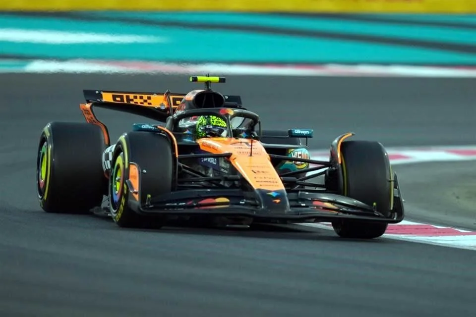 Lando Norris domina los segundos ensayos del Gran Premio de Abu Dabi.
