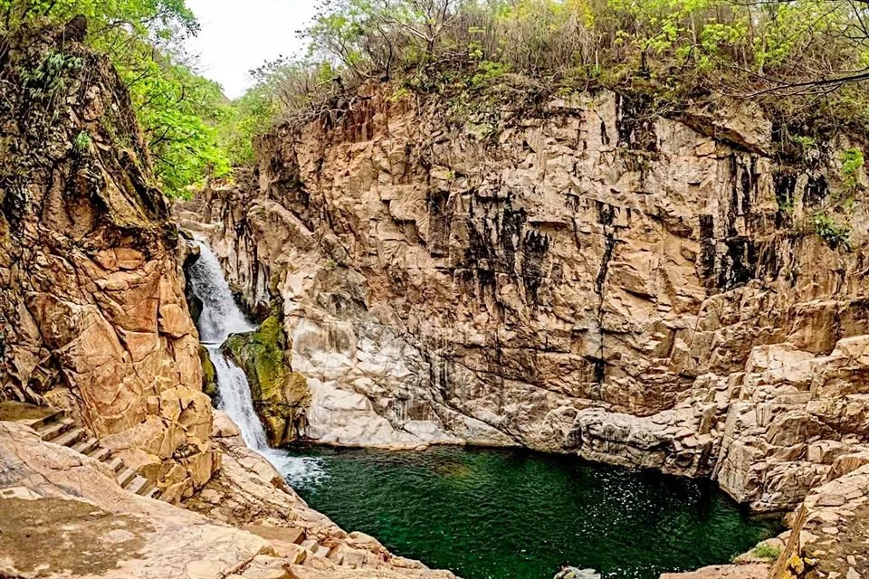 Minatitlán: Tierra de carbón, café aromático y paisajes verdes.