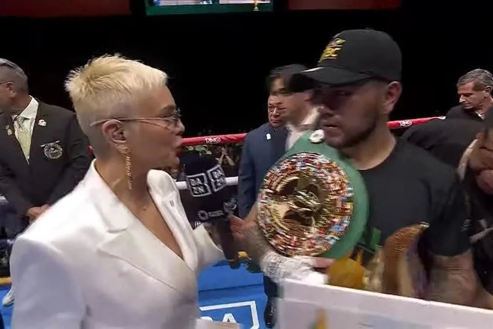 Brandon Mejía conquista el título del Grand Prix de Boxeo en Riad.