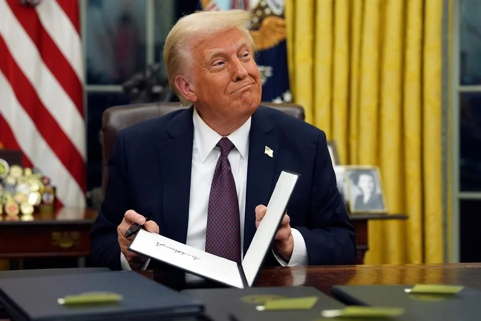 Trump se reúne con asesores de seguridad.