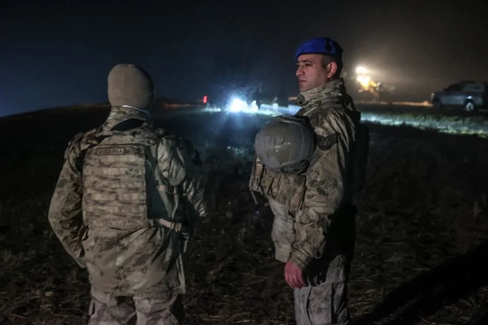 Turquía detiene a 115 presuntos extremistas islámicos.