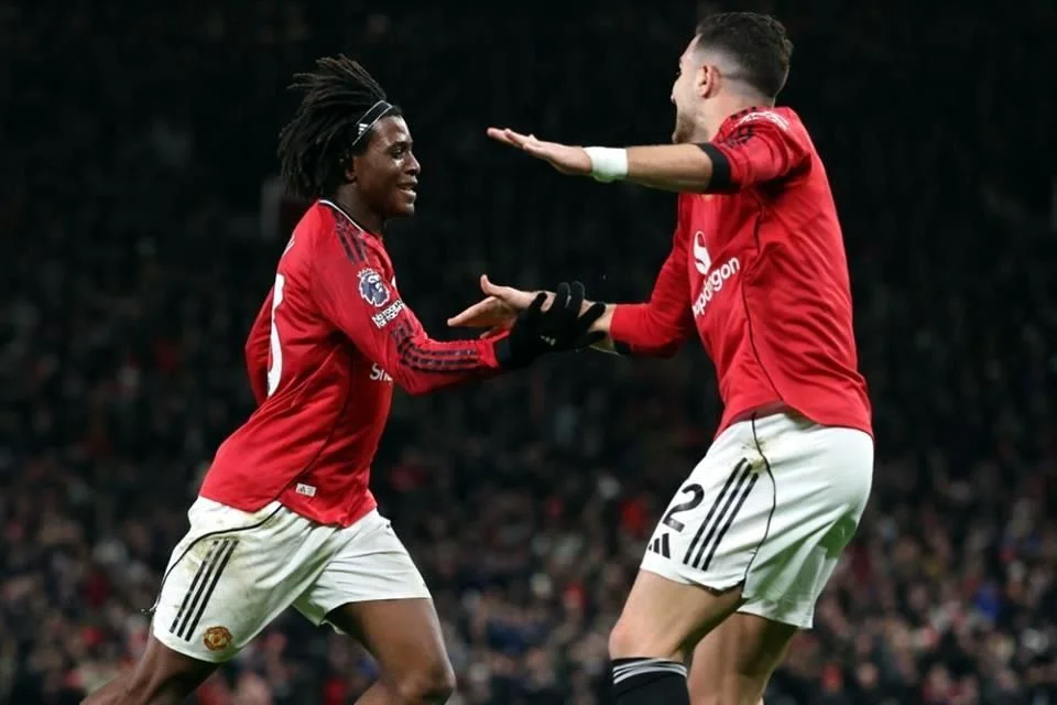 El Manchester United vence al Newcastle con gol de Dorghu.