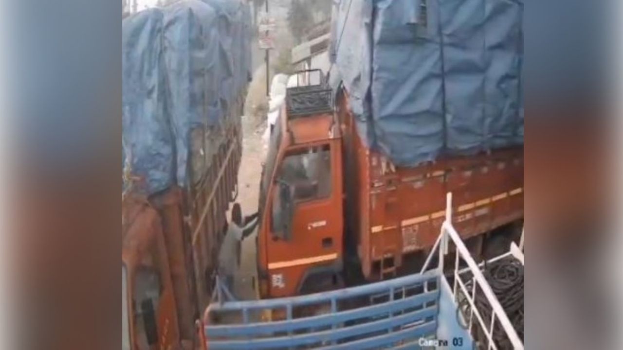 Accidente fatal: Conductor de camión fallece al ser atropellado por su propia unidad, presuntamente por no asegurar el freno | Fotos explícitas