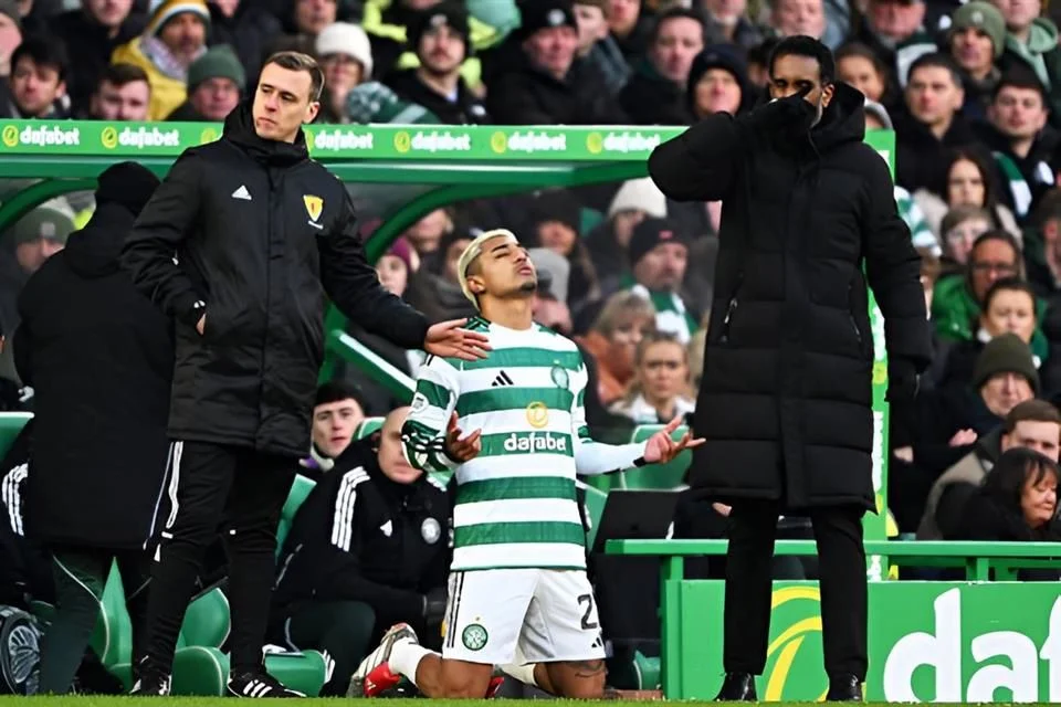 Araujo debuta con el Celtic.