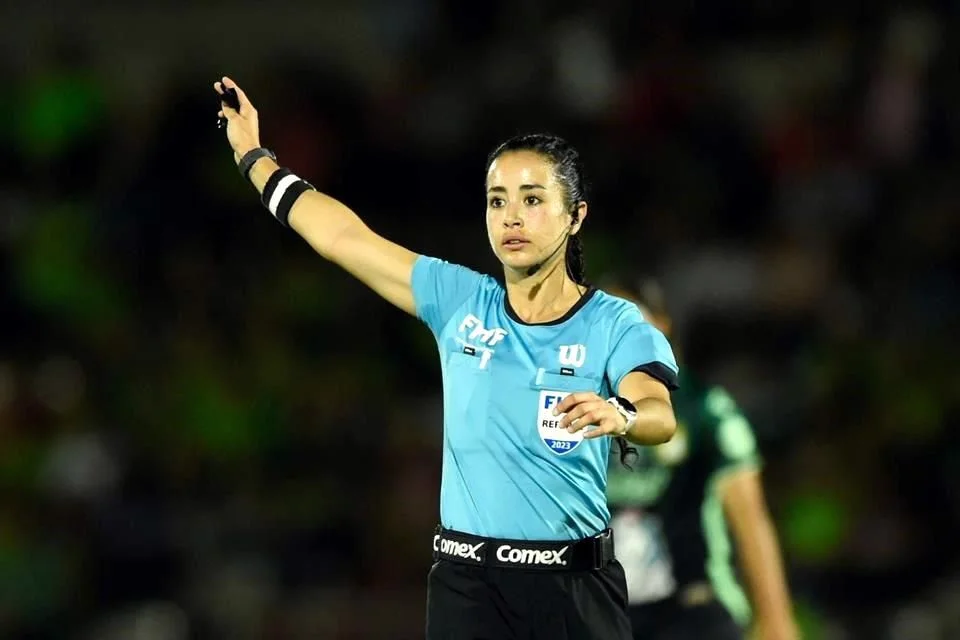 Katia Itzel García, reconocida entre las seis mejores juezas del mundo.