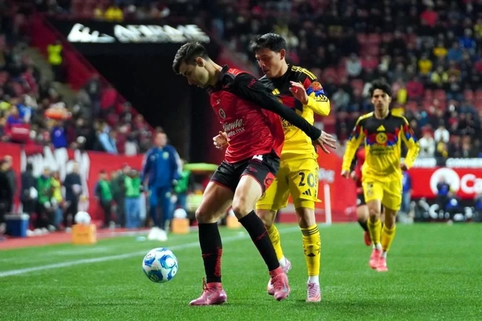 América salva un empate frente a Xolos.