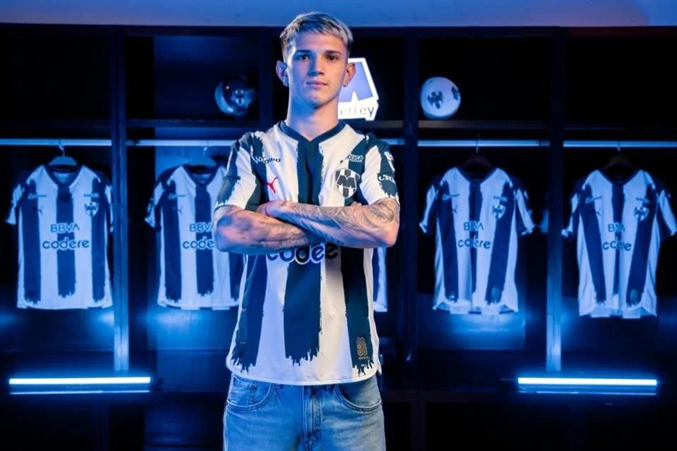 Rayados ficha a Orellano.