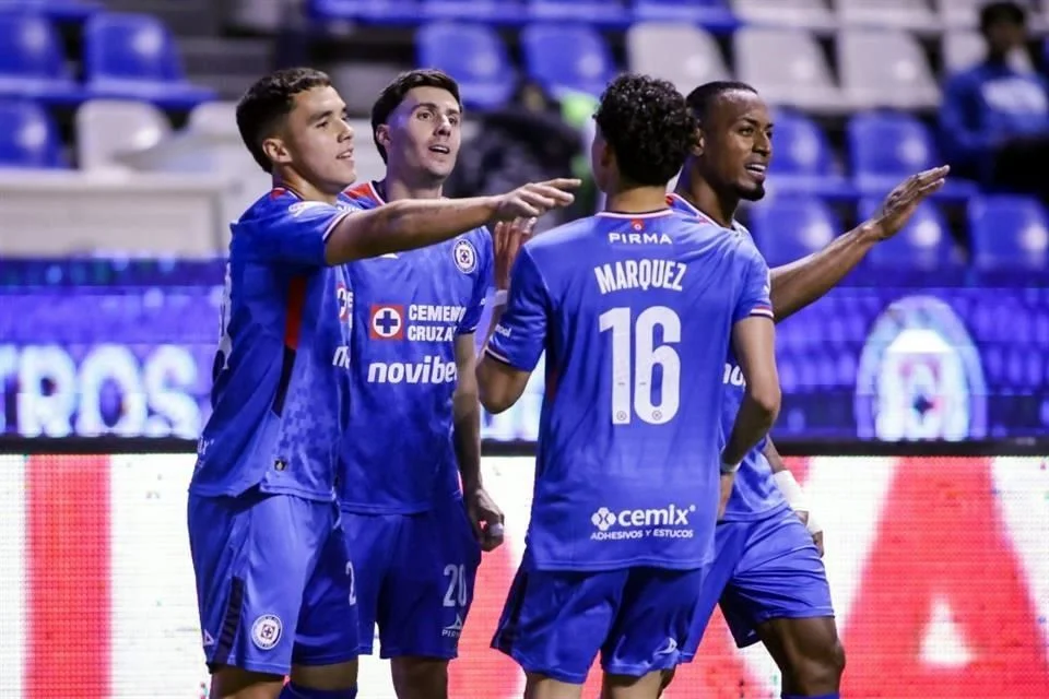 Cruz Azul derrota al Puebla