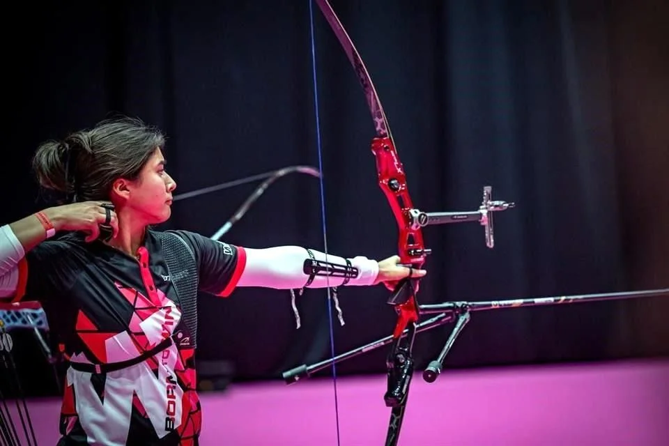 Ángela Ruiz se adjudica la medalla de plata en el torneo de Nimes.