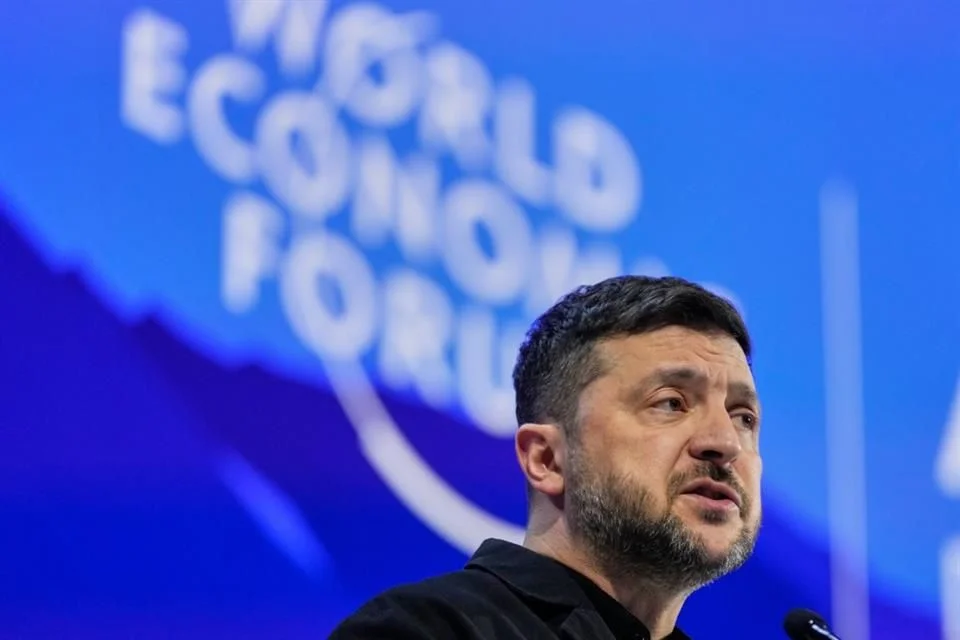 Zelenski denuncia a Europa en Davos después de reunirse con Trump