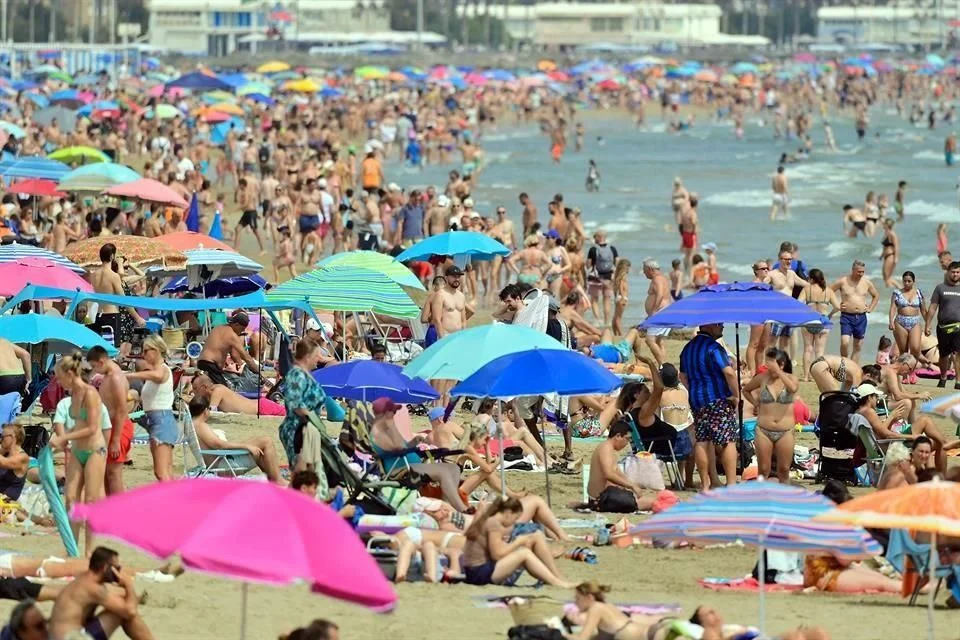 Ignorando desacuerdos, avanzan.